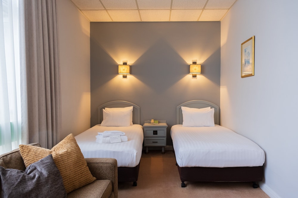 Standard Room, 2 Twin Beds - Photo 2