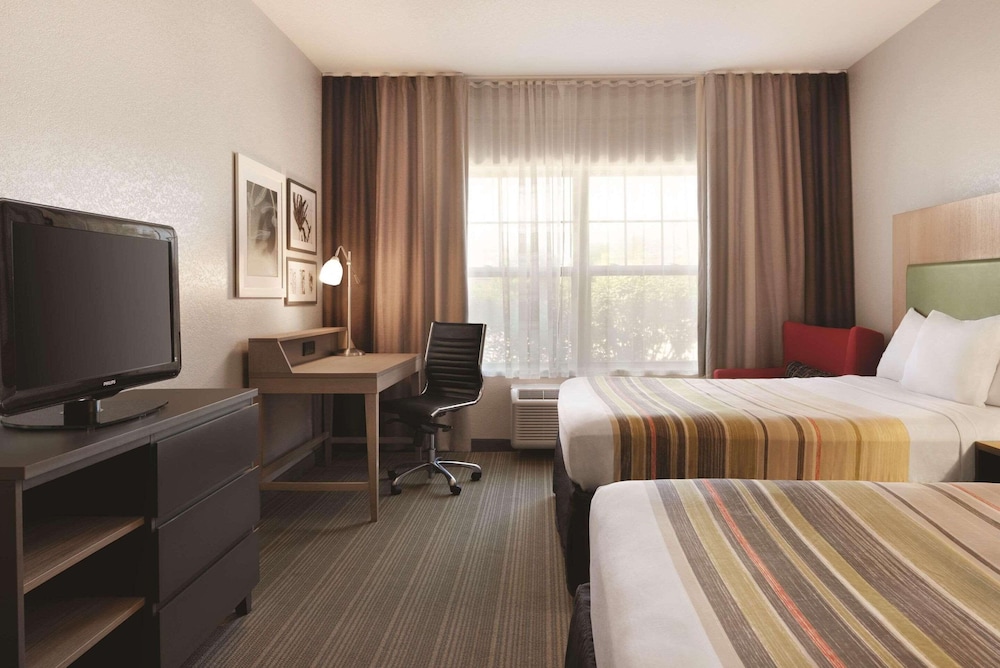Room, 2 Queen Beds, Non Smoking - Photo 4