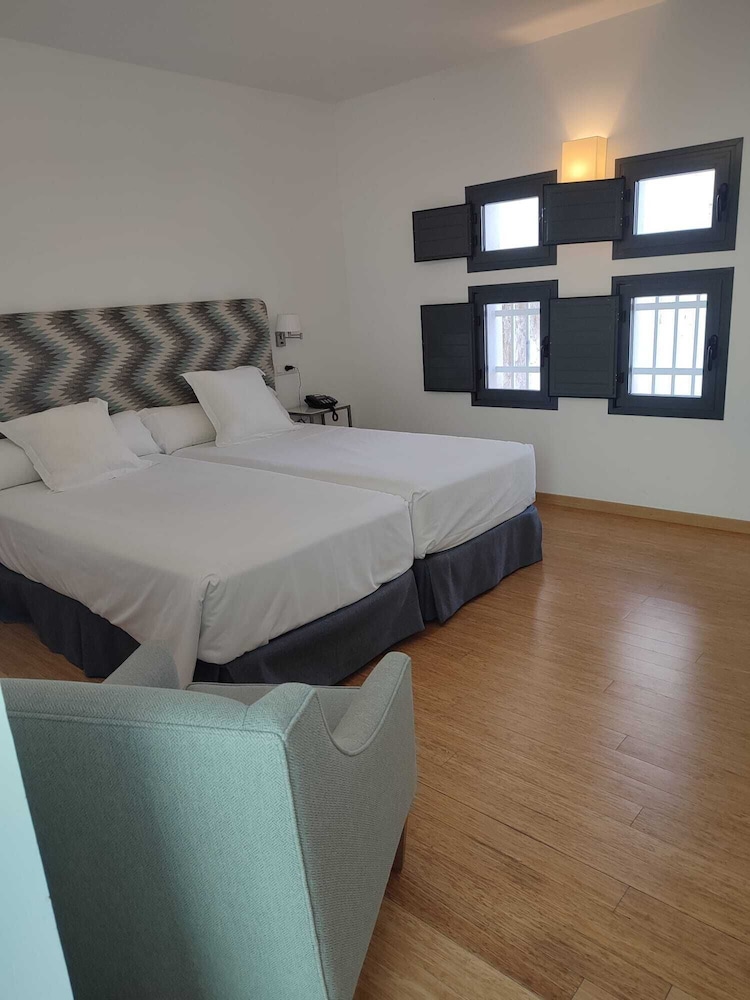Double Room - Photo 3
