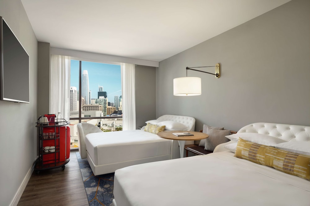 Room, 2 Queen Beds, Accessible (Roll-in Shower) - Photo 1