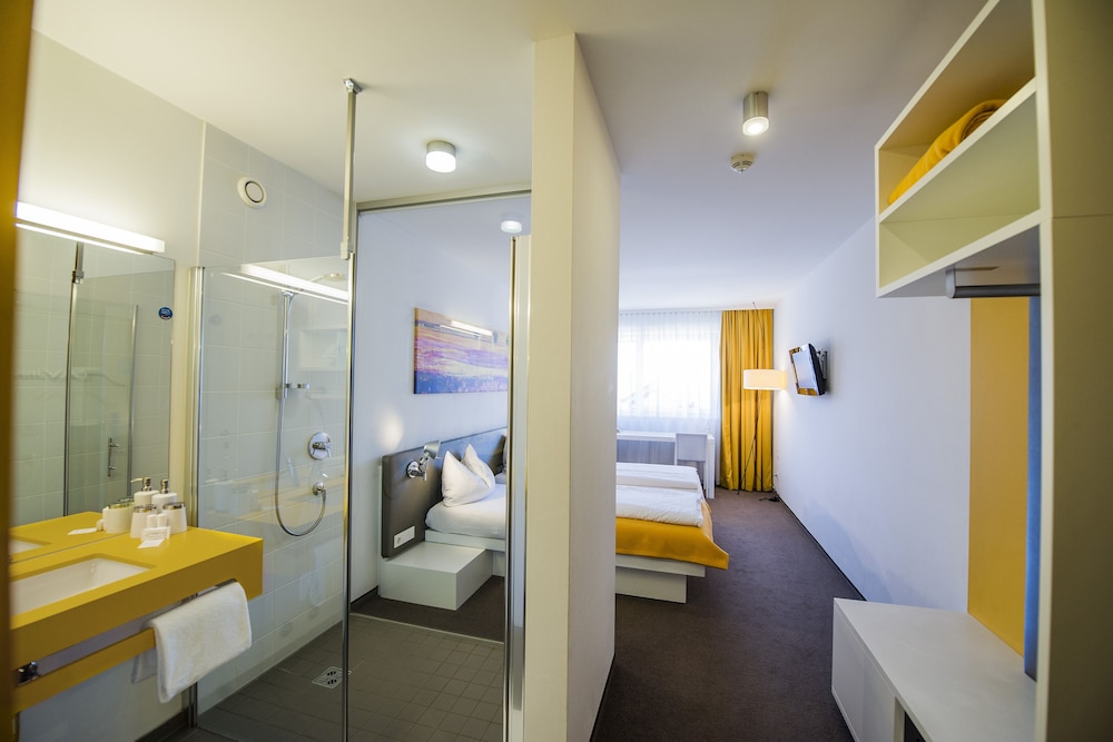Business Double or Twin Room photo 3