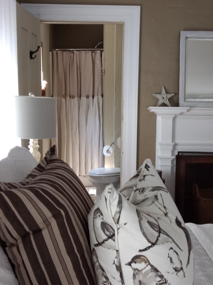 The John Buckmaster Room photo 3