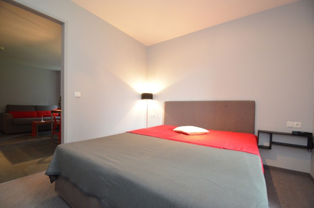 Apartment (TOP 1, incl. 60€ + 12€ pp service fee)