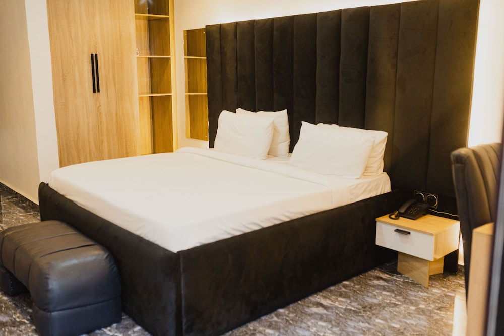 Standard Room - Photo 1