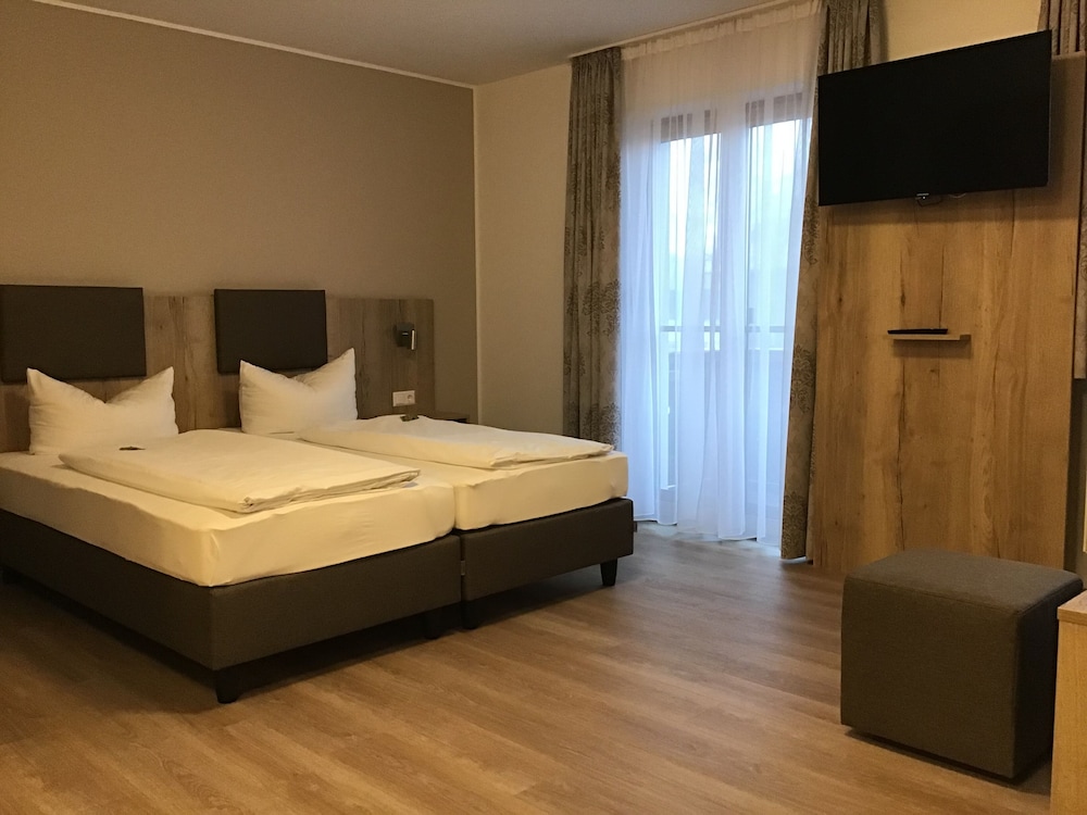Basic Room photo 3
