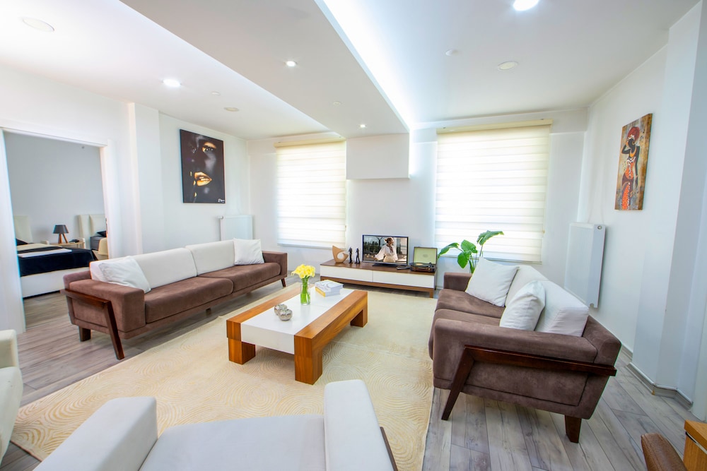 Comfort Apartment photo 2