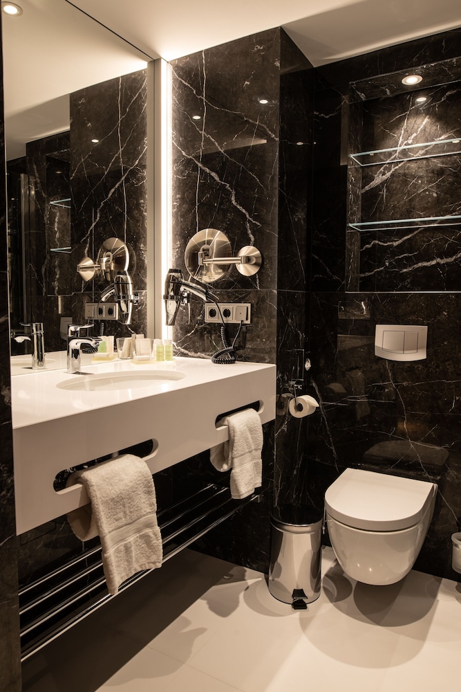 Standard Double or Twin Room photo 2