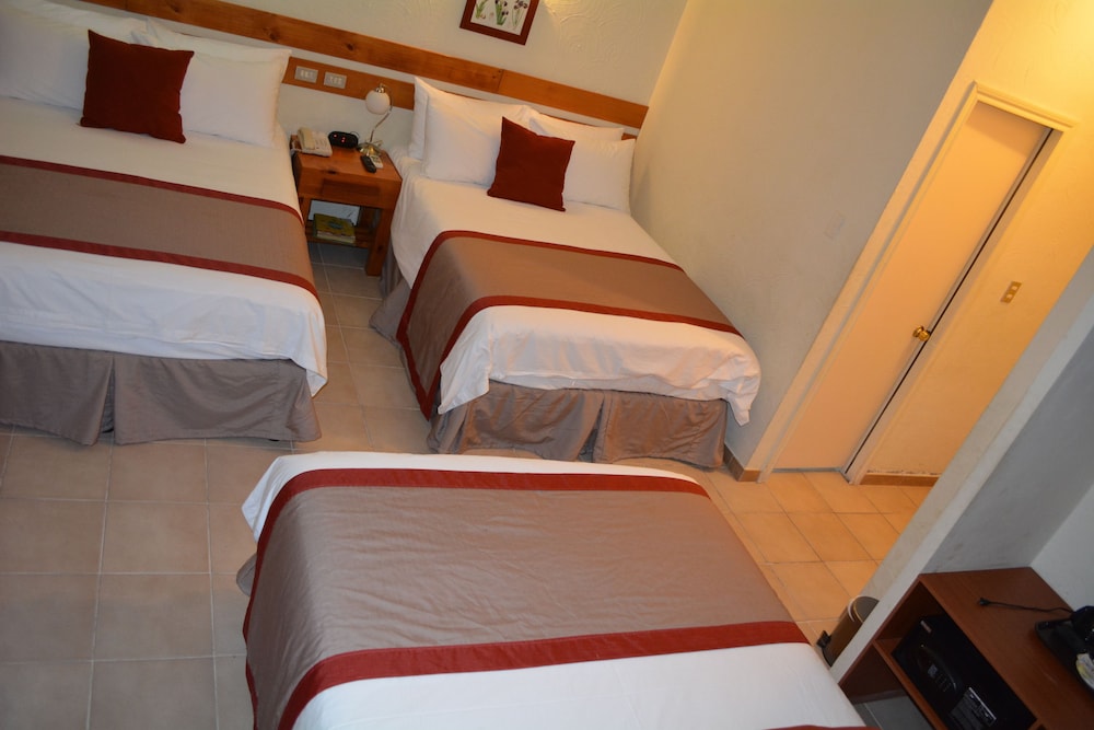 Deluxe Triple Room - Photo 3