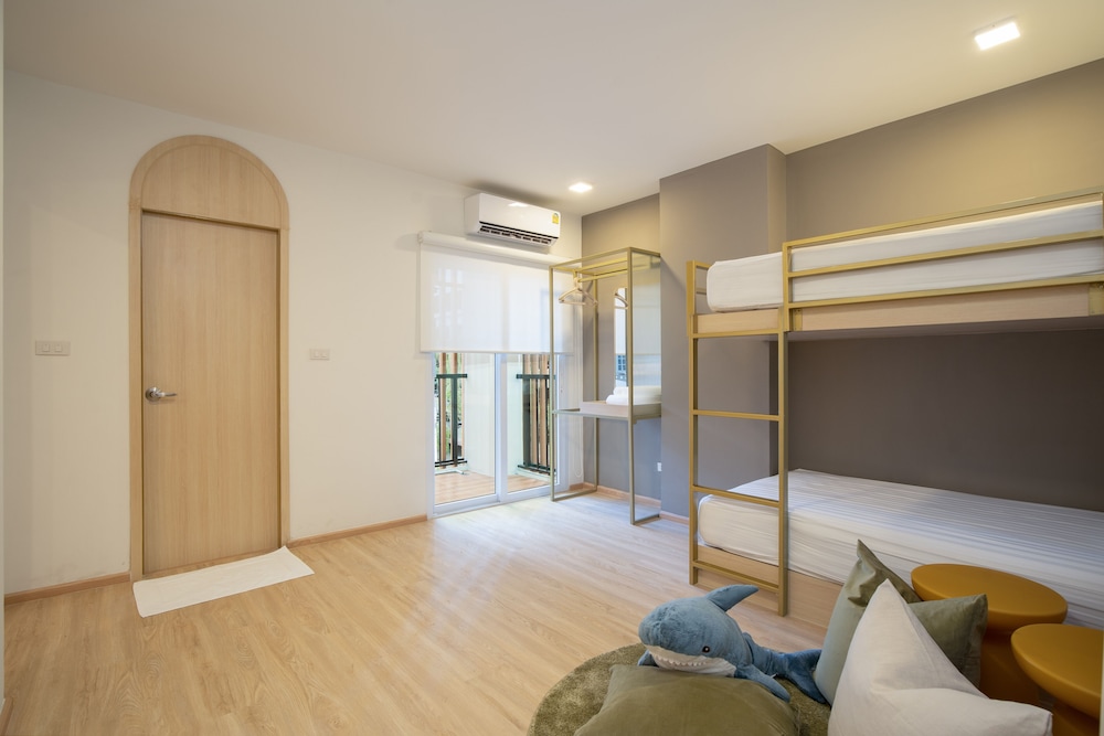 Family Suite, 2 Bedrooms with balcony photo 3
