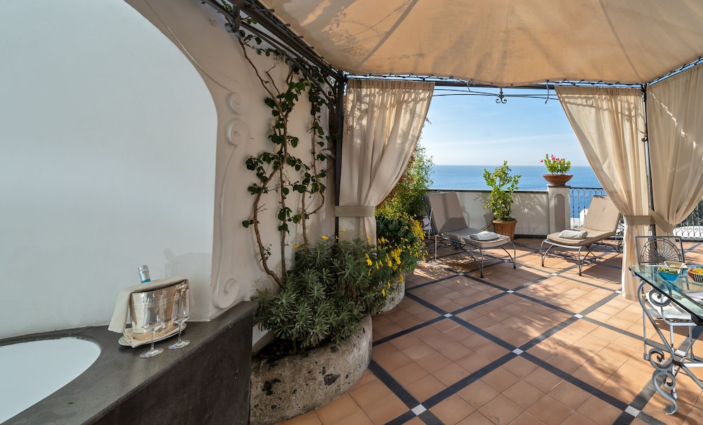 Suite, Terrace, Sea View - Photo 4