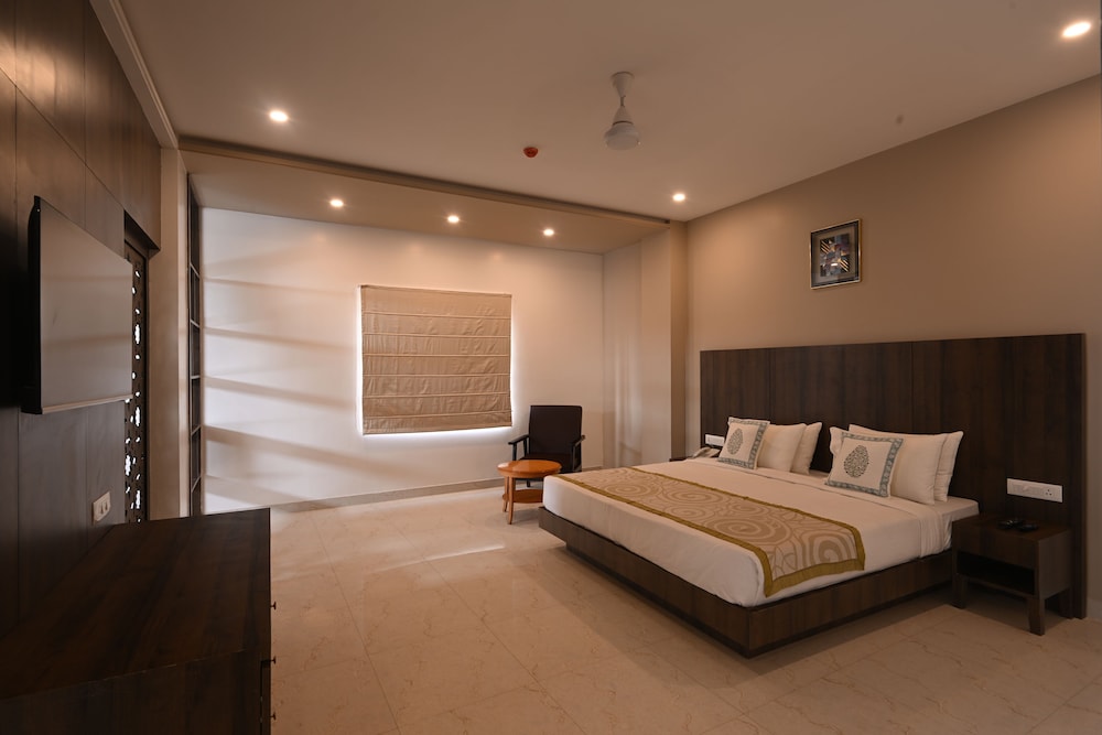 Luxury Suite photo 2