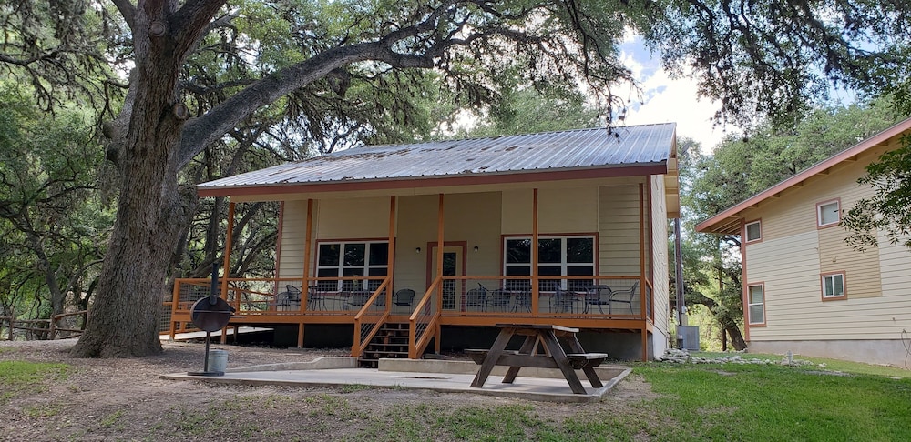 Premier Cabin