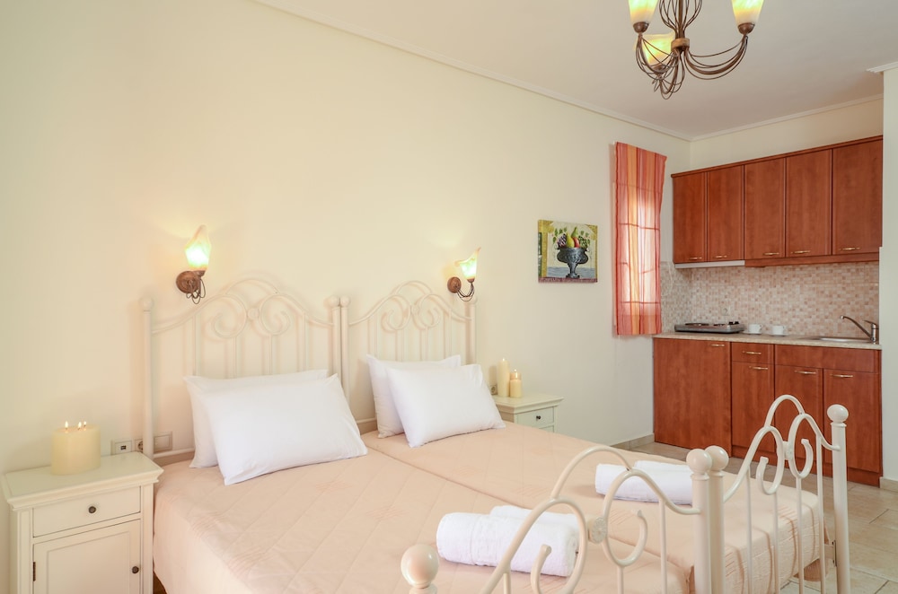 Standard Room photo 2