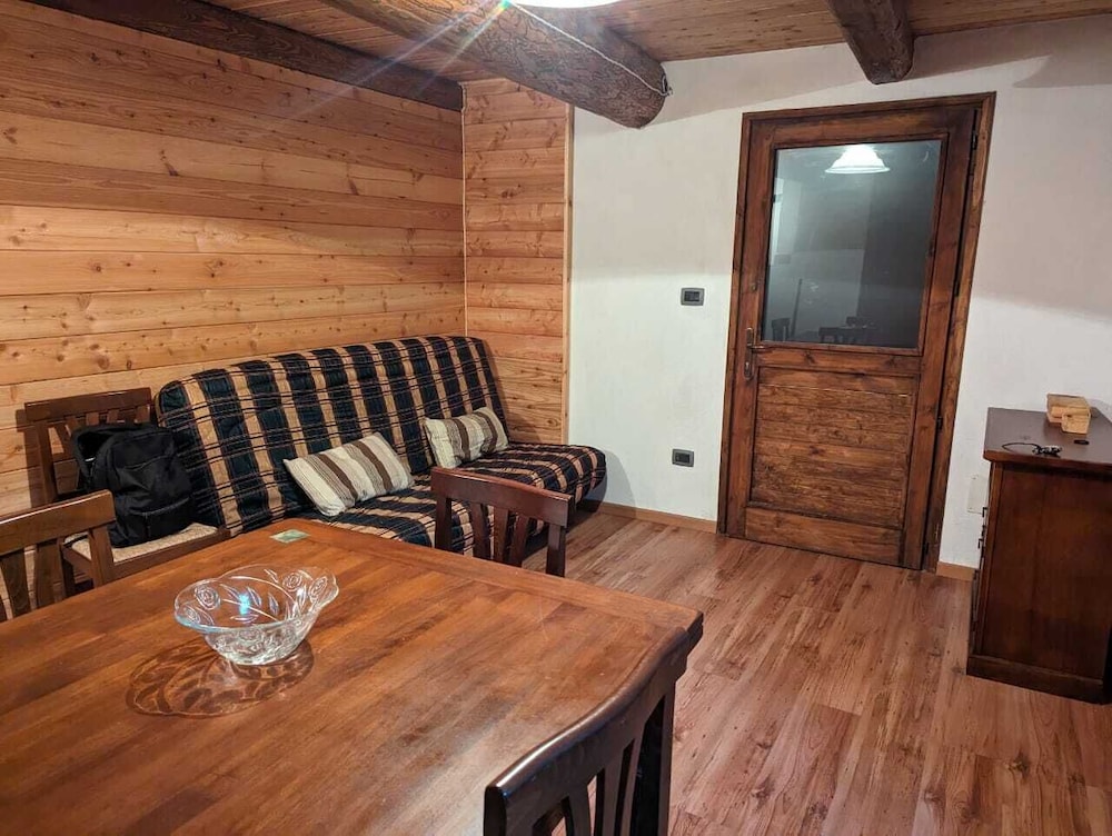 Traditional House photo 1
