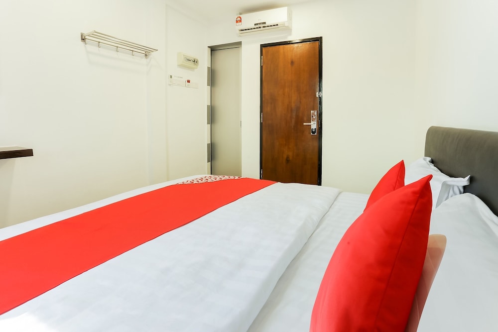 Standard Double Room, 1 King Bed photo 3