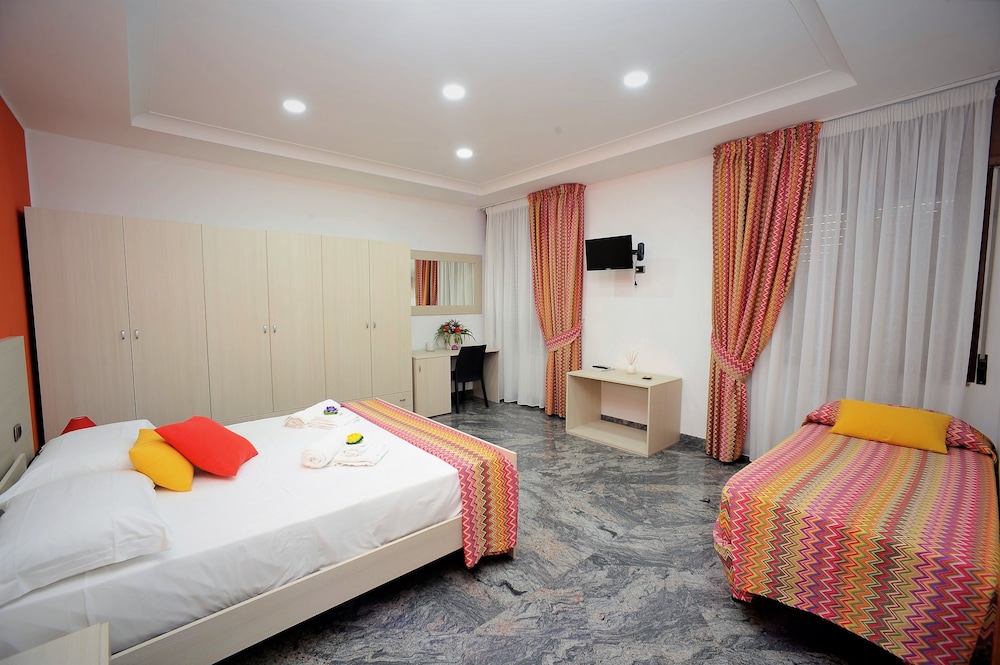 Triple Room, City View photo 3