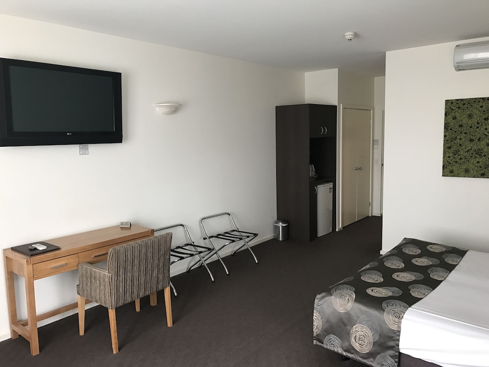 Standard Suite with Balcony photo 2