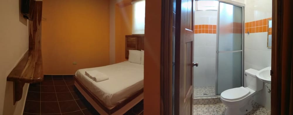 Economy Double Room, 1 Double Bed, Non Smoking photo 1
