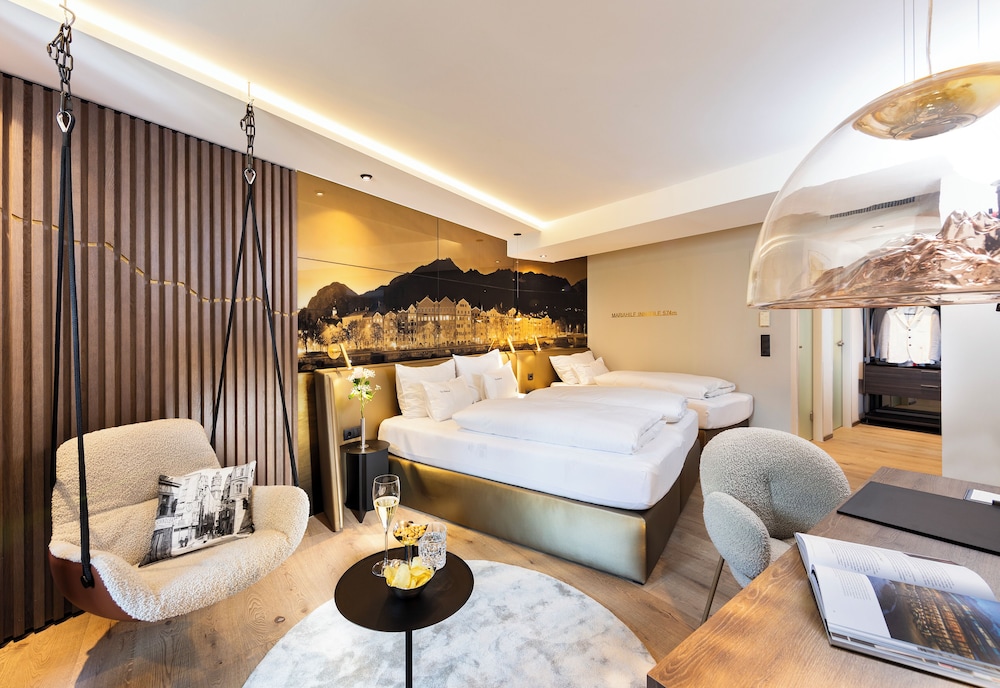 Triple Room, Multiple Beds