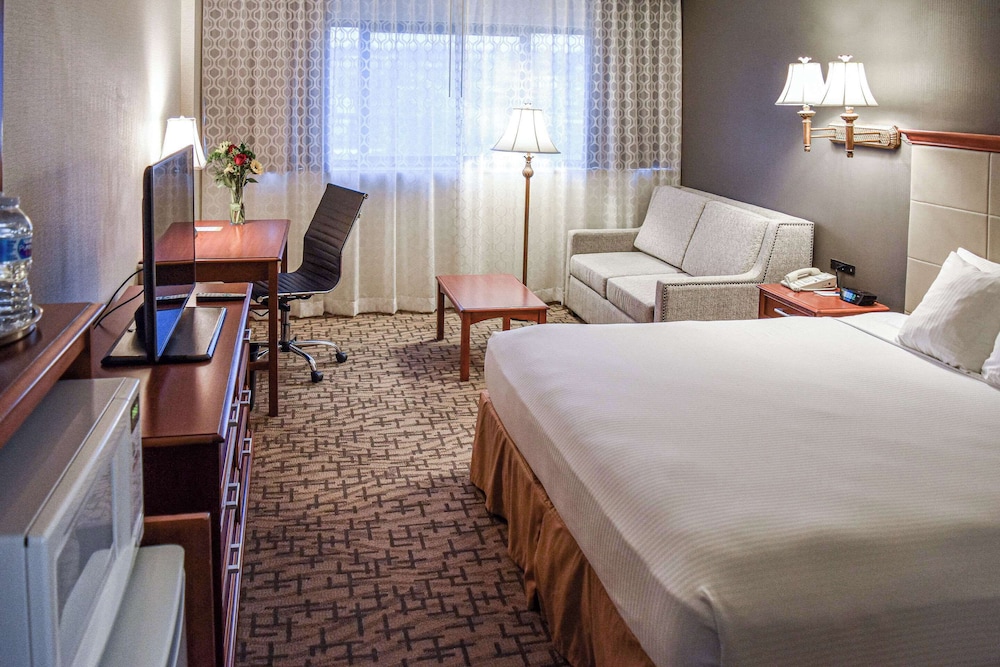 Room (King Bed) - Photo 1