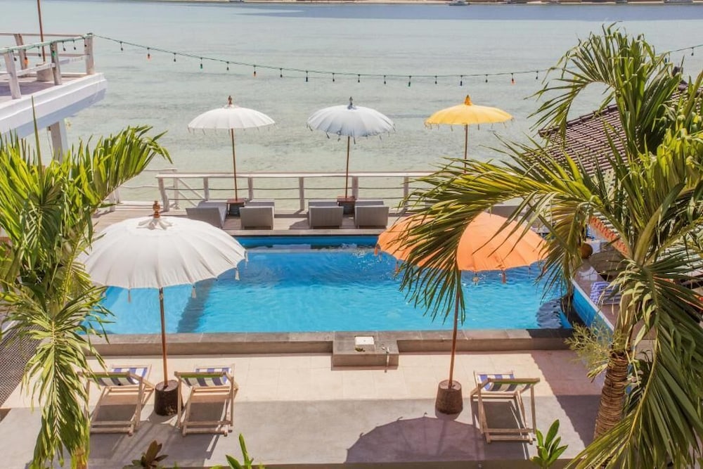 Panoramic Double Room, 1 Bedroom, Balcony, Ocean View photo 3
