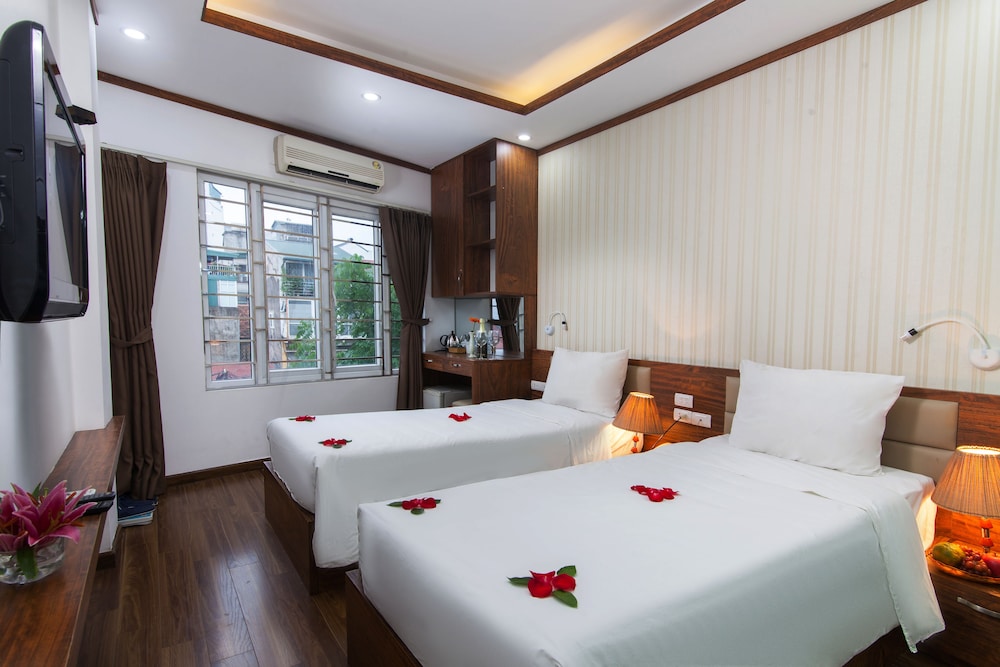 Deluxe Twin Room, City View