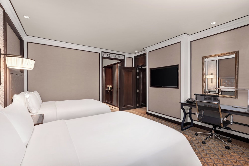 Family Room, 1 King Bed