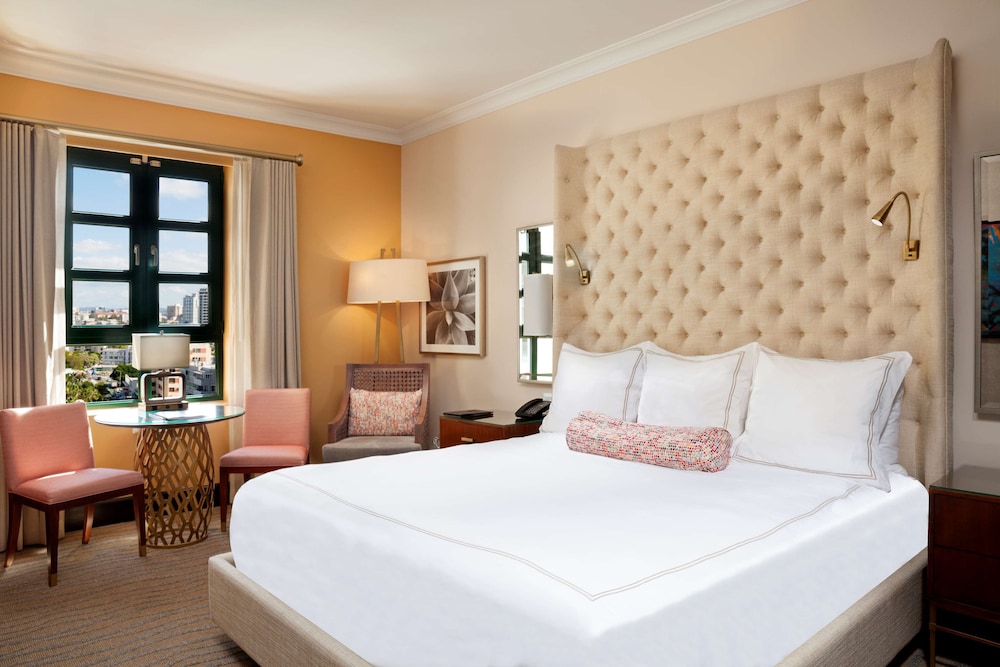 Room, 1 King Bed (heritage)