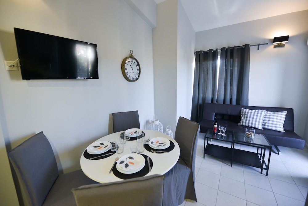 Comfort Apartment, 2 Bedrooms photo 2
