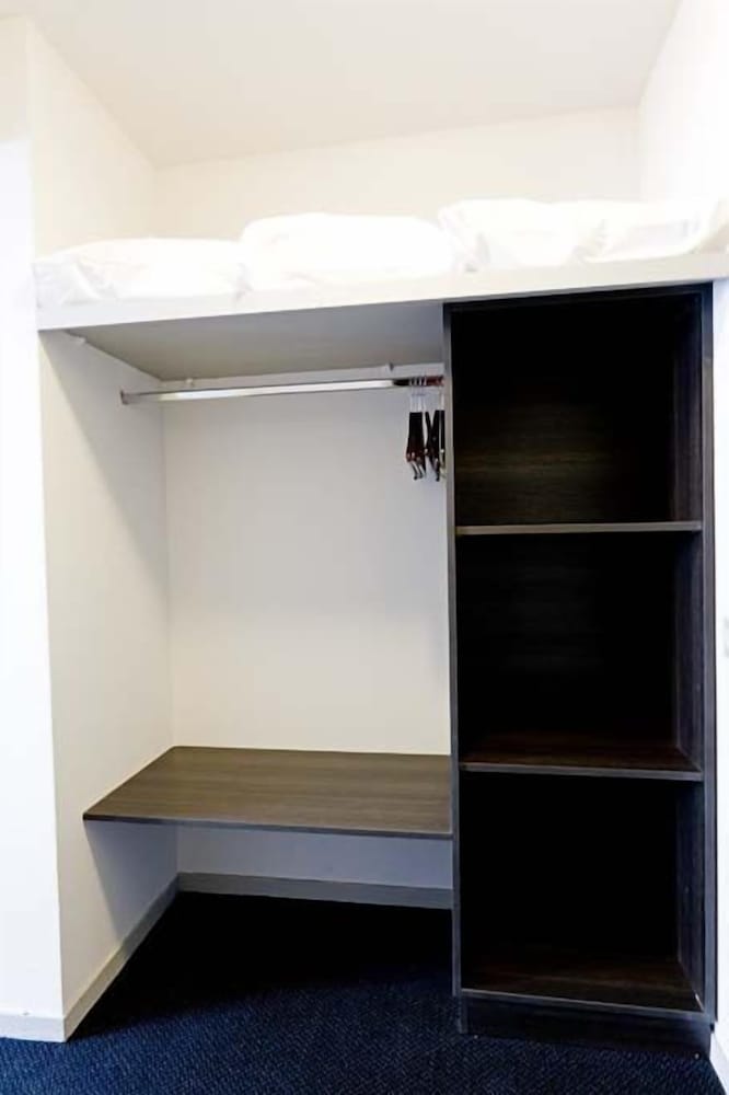 Double Room - Photo 6