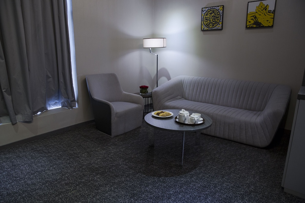 Suite, 1 King Bed