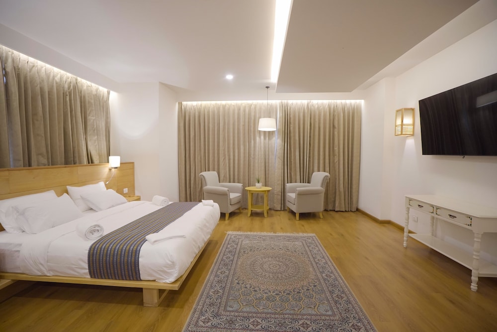 Superior Suite