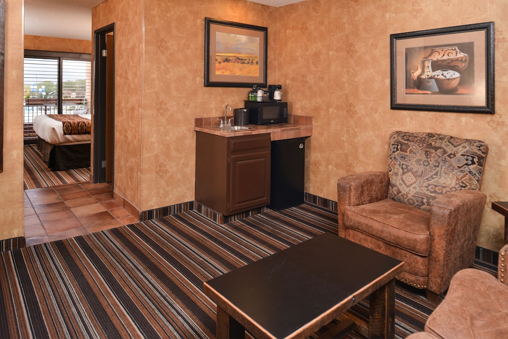 Suite, 1 King Bed with Sofa bed, Non Smoking, Balcony (with Sofabed) - Photo 2