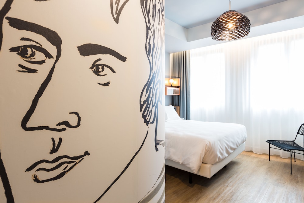 Chambre Classique, 1 grand lit Chambre Classique, 1 grand lit