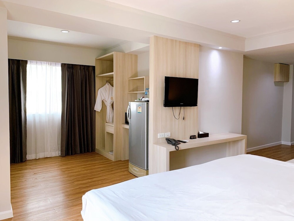 Deluxe Suite photo 2