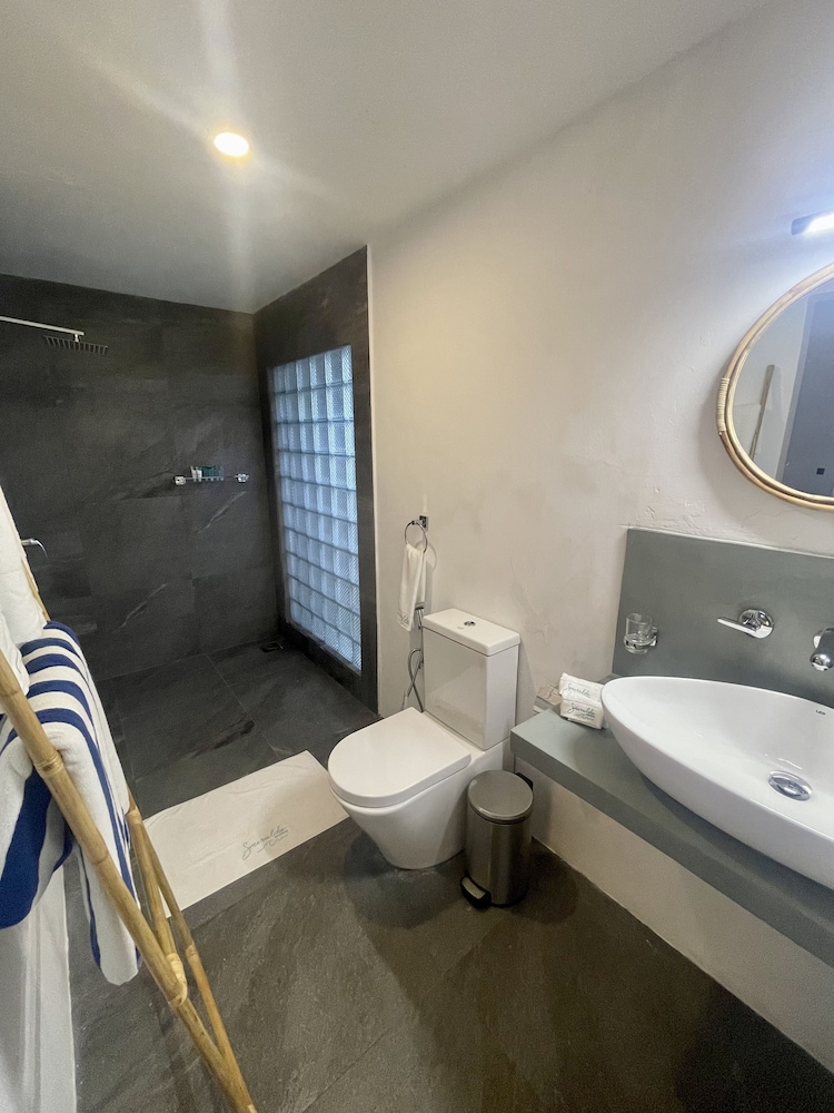 Standard Double Room, Garden View photo 2