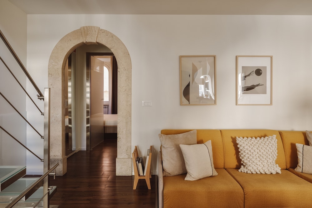 Luxury Apartment, 2 Bedrooms, Ensuite, City View (Giulia) photo 1