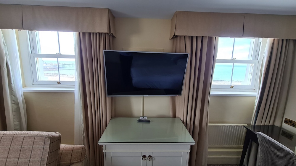 Premier Double Room, Partial Sea View photo 3