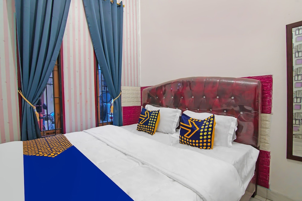 Double Room - Photo 10