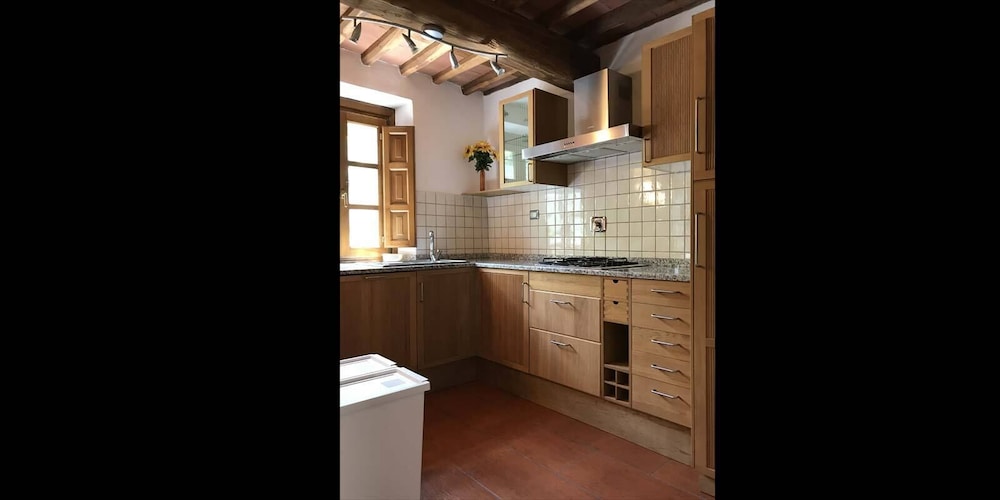Traditional Duplex, 2 Bedrooms (Acacia) photo 2