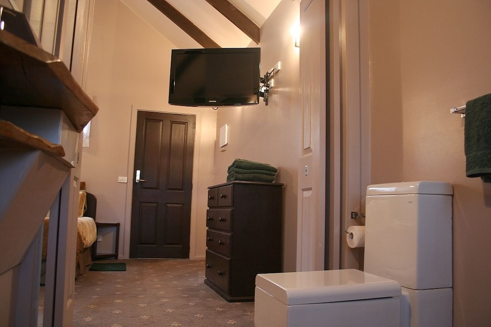 Charmed Cabin photo 3
