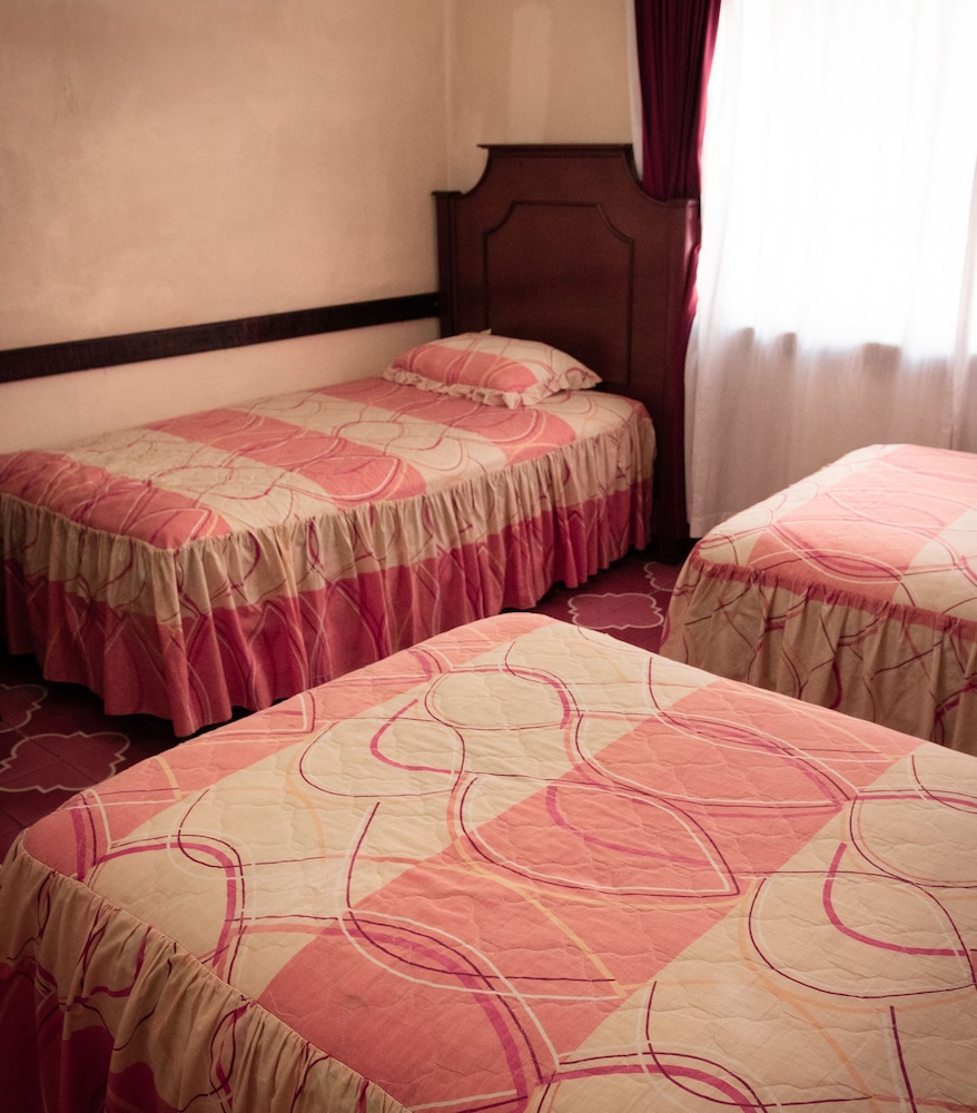 Triple Room photo 2