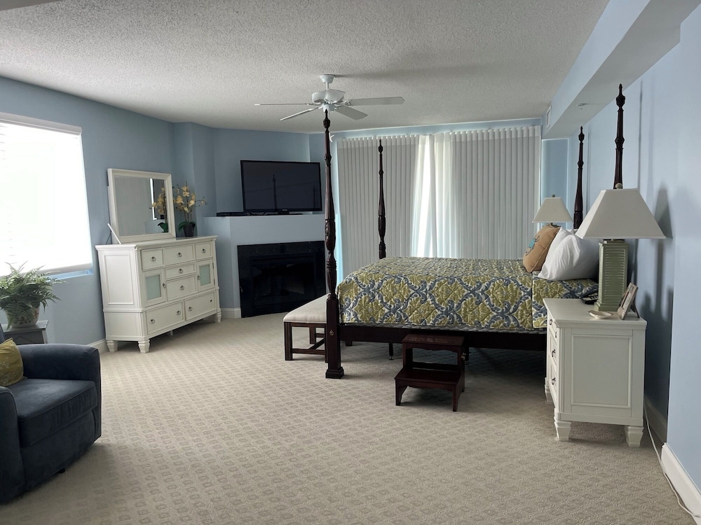Condo, Multiple Beds, Partial Ocean View