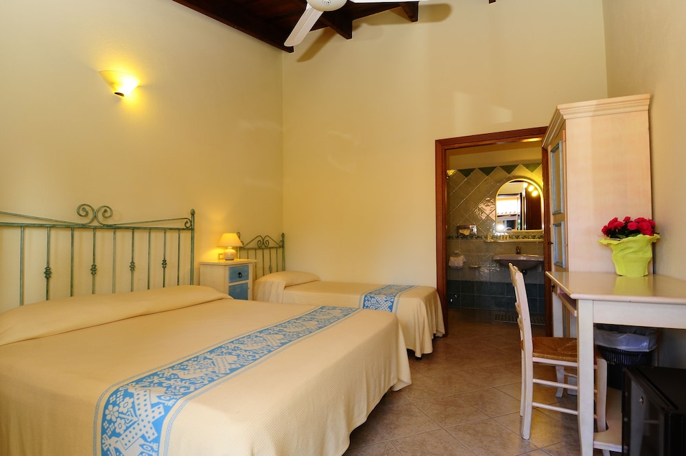 Standard Triple Room photo 1