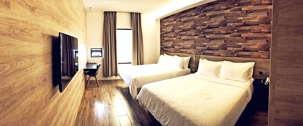 Family Room - Photo 9