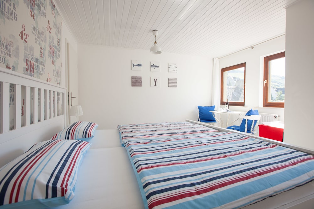 Economy Double Room photo 1