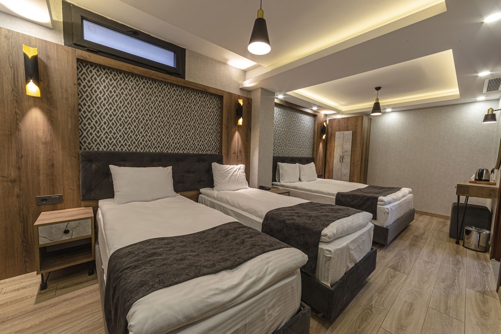 Economy Quadruple Room (Basement Floor) photo 2