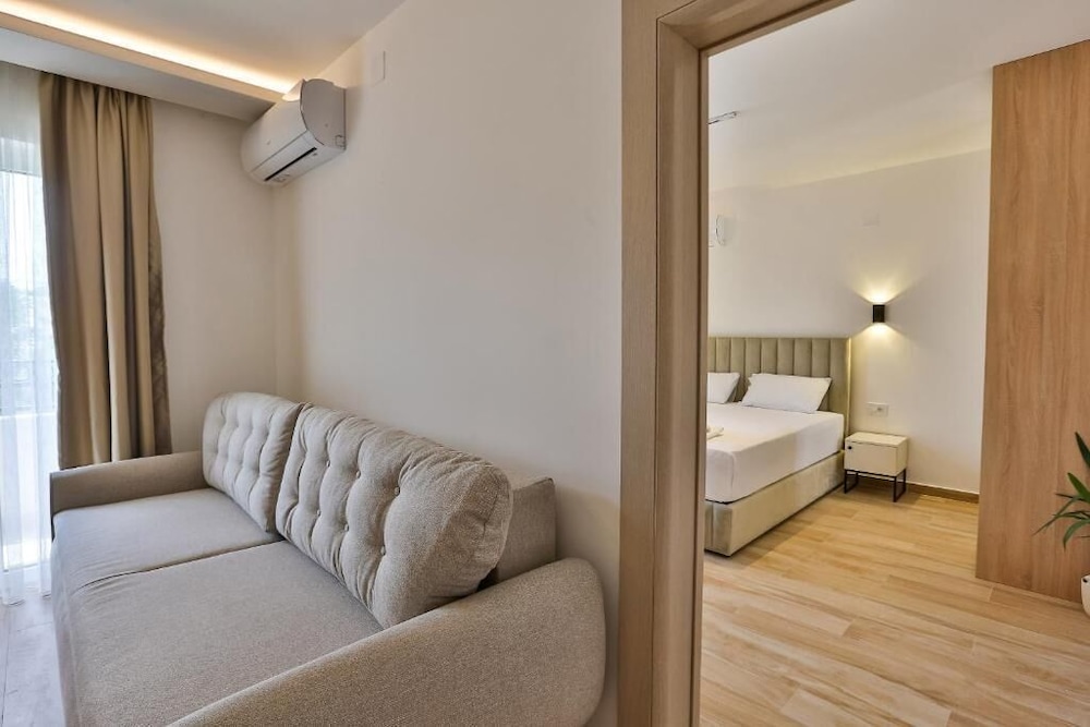 Family Apartment photo 3