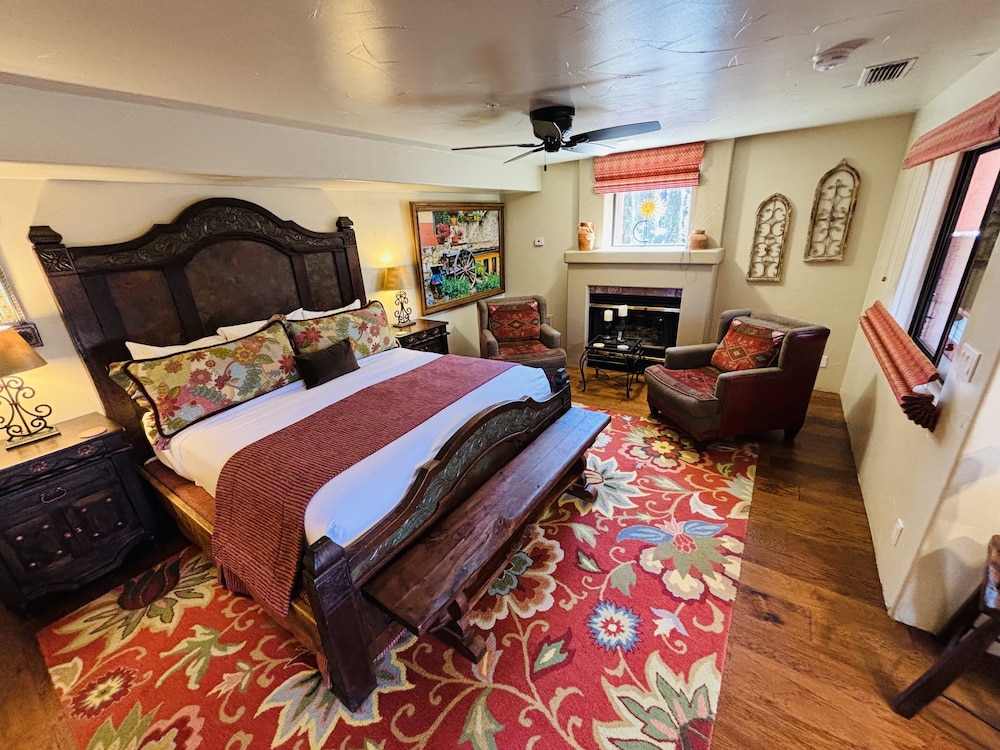 Standard Room, 1 King Bed (Garden Pueblo)
