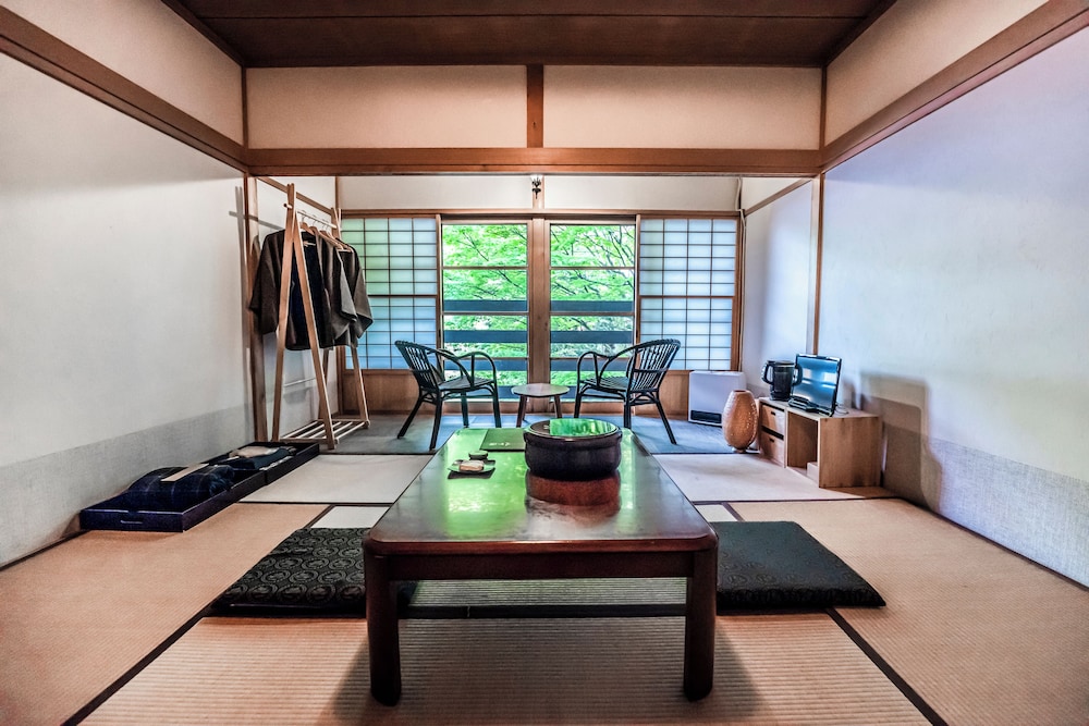 Basic Single Room photo 1